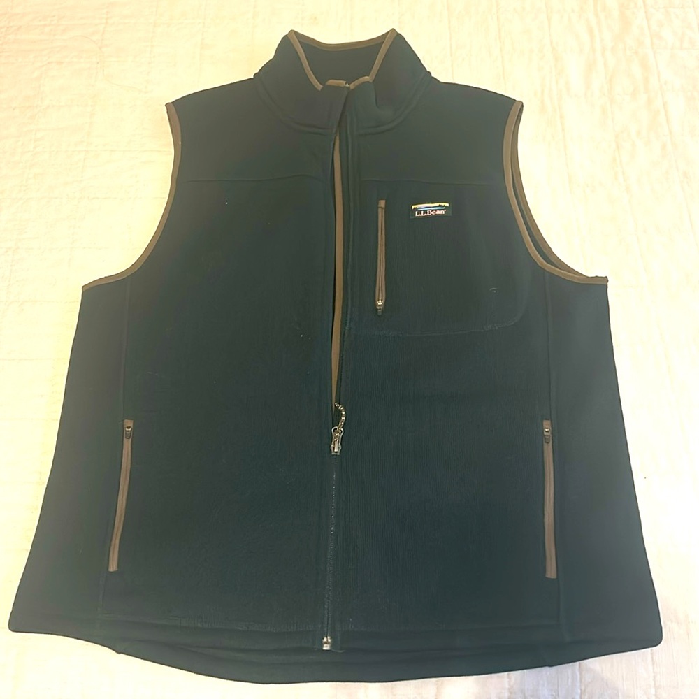 L.L. Bean Men’s Fleece Vest, Shadow Green, Size L
